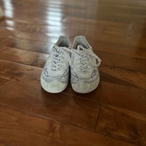 Nfinity cheer shoes